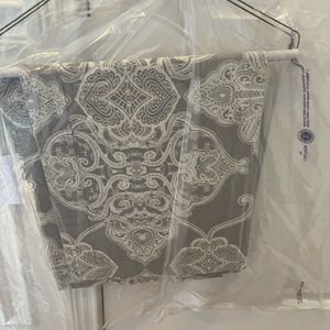 Pottery barn standard pillow shams